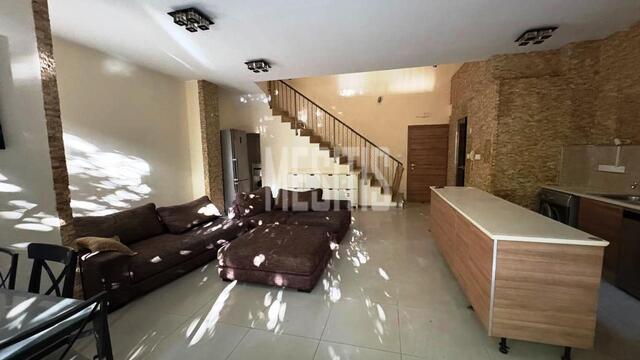 apartment-071c7c2b-084a-437a-b1b5-381b127151a4_Wtr.jpg