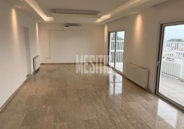 apartment-ab86418f-52fe-4346-8a86-7dd3395950ad_Wtr.jpg