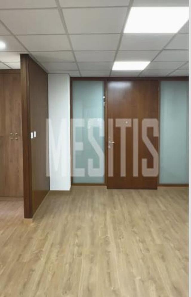 office-d121341a-8b1b-404a-b150-95670d78e99f_Wtr.jpg