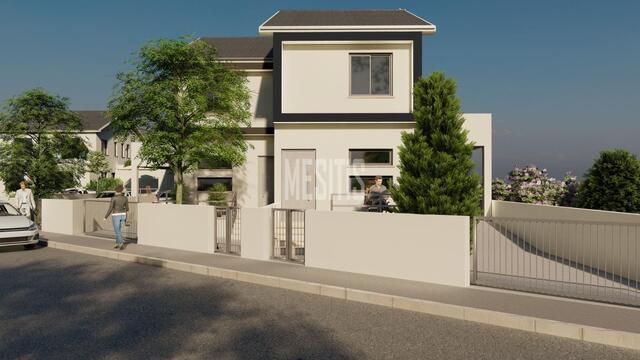 detachedHouse-e8ee89bc-d3f4-48f7-b619-84956f974230_Wtr.jpg