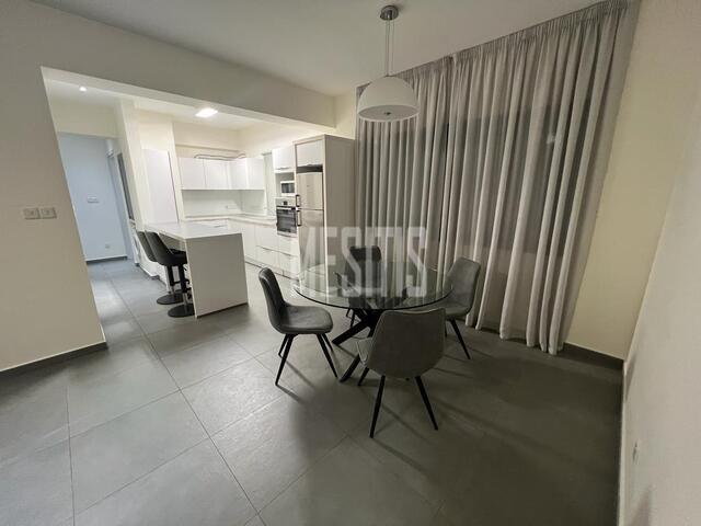 apartment-f715f39c-57aa-4f68-80e1-d34055b6d0c0_Wtr.jpg