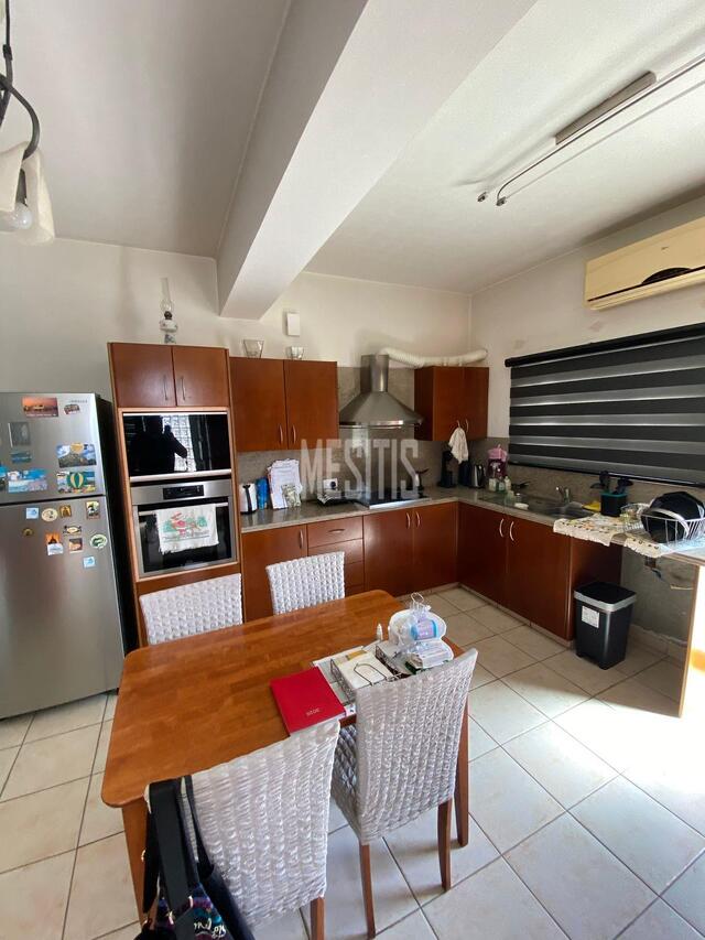 detachedHouse-9e336e6f-c930-4e82-8248-33e898e57bc6_Wtr.jpg
