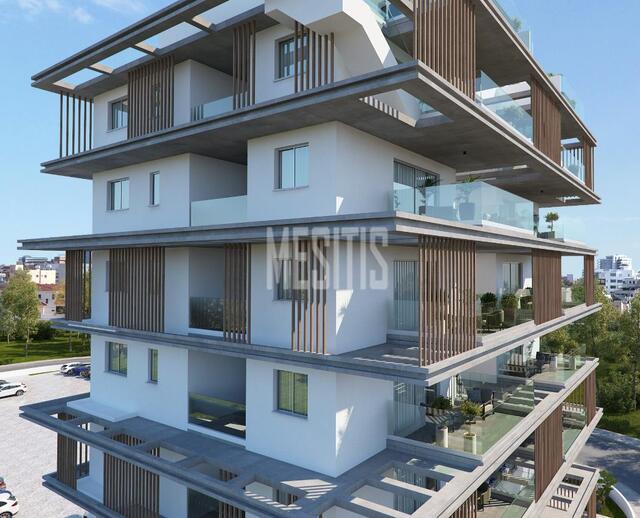 apartment-3cf1f5ae-b02a-4c2c-ba5c-f435733f1309_Wtr.jpg
