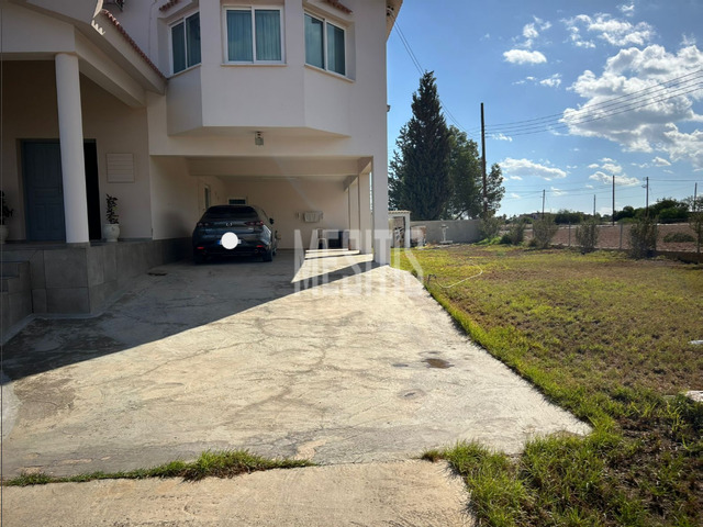 detachedHouse-c8f94029-31dc-4ffc-b8d7-c78c99ebbb81_Wtr.png