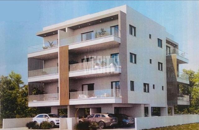 apartment-a258a6f4-eb40-4e9c-bb04-d1e988ee030b_Wtr.jpg
