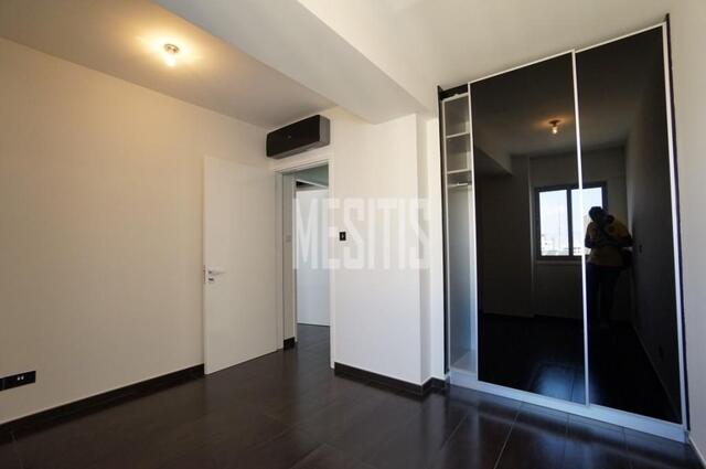 apartment-b8e943d2-7d40-4d46-90d4-2aea69925c1c_Wtr.jpeg