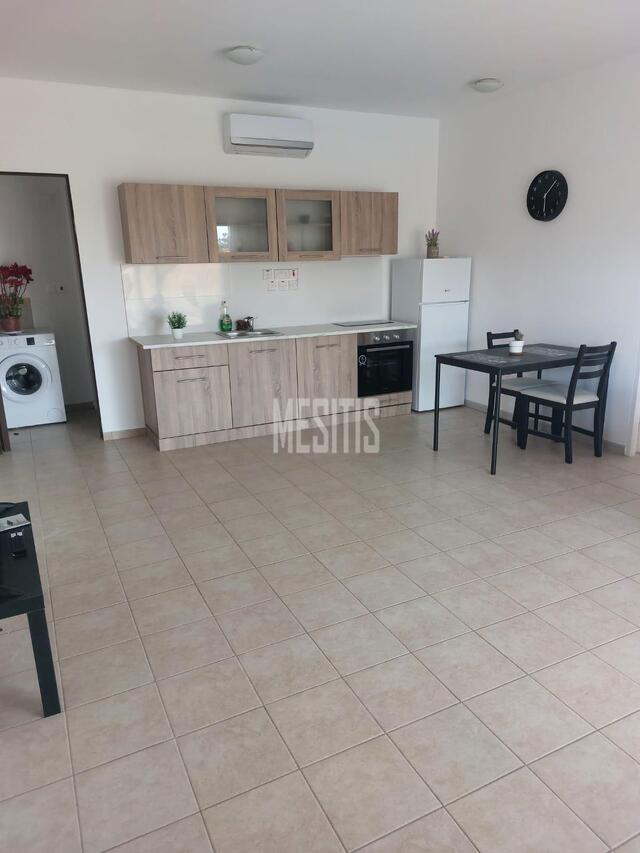 apartment-a549e077-8208-492e-8638-a93ceb125a51_Wtr.jpeg
