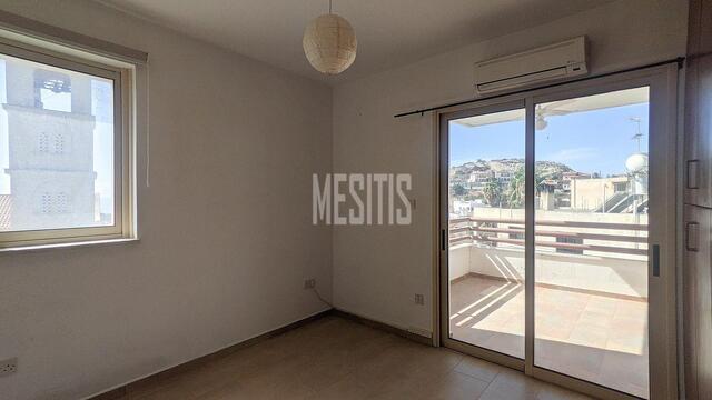 apartment-c8032f7a-d5f5-4324-9a1a-54a2dd793a7b_Wtr.jpg