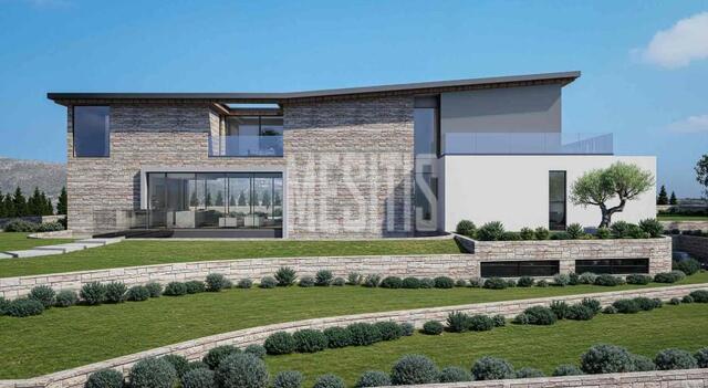 detachedHouse-5c972a88-d47b-49de-89f6-e6a228e5c3f9_Wtr.jpg