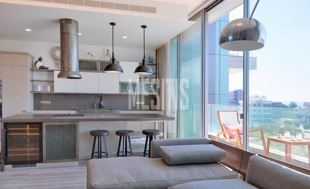 apartment-8f83c6f1-a3f8-4247-9ec7-6337947c9b49_Wtr.jpeg