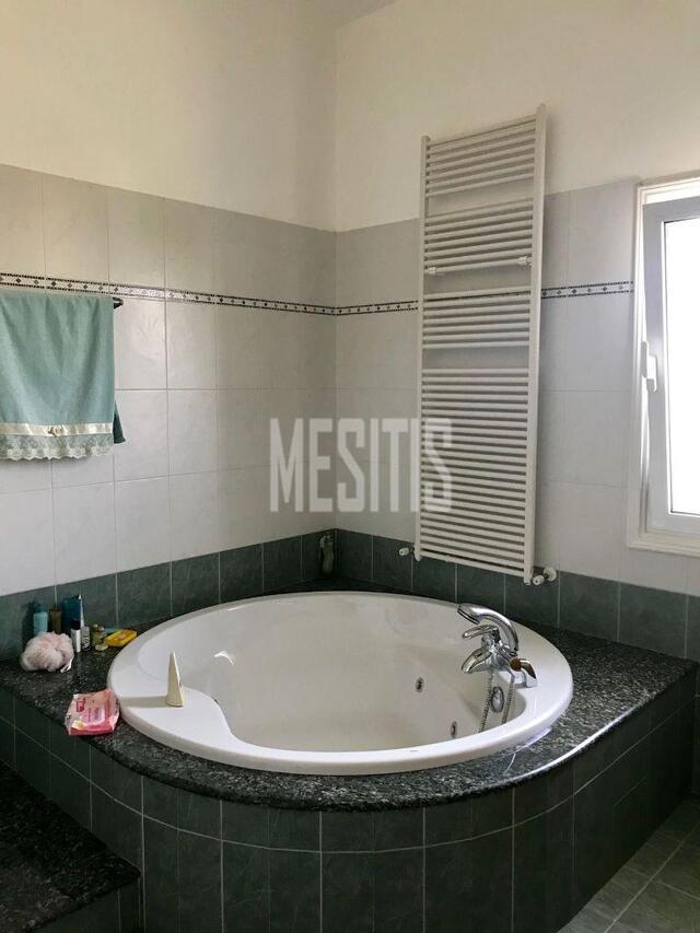 detachedHouse-6dc135f8-6acc-44f3-b2eb-112fb6946649_Wtr.jpg