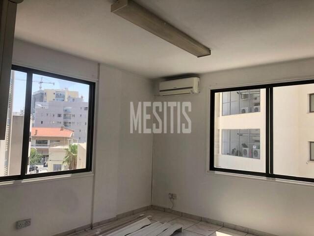 office-1f41ec0d-76dc-4dd6-af27-b6f623189ee9_Wtr.jpg