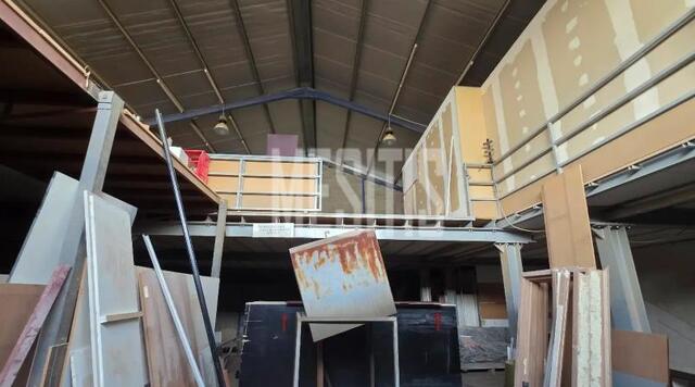 warehouse-addbfb3c-53de-49d0-800e-16a2eb3fb51e_Wtr.jpg