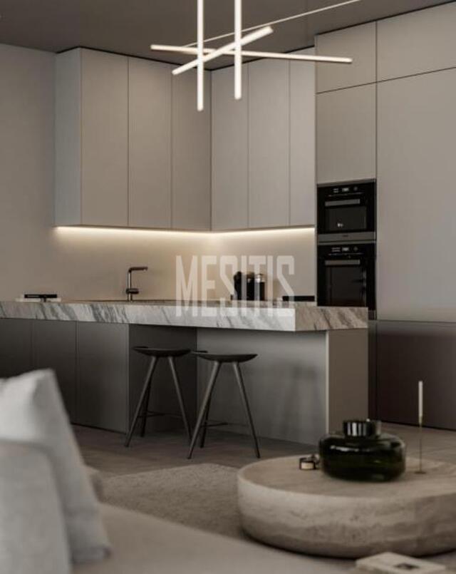 apartment-e4e1b0e2-fb7b-4fba-8ec4-9d764452e9b6_Wtr.jpeg