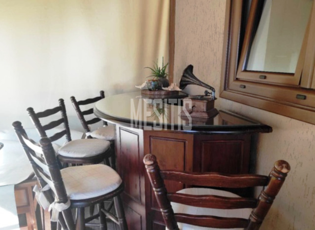 detachedHouse-40427d24-3a76-4acd-ac13-35ace1ae0a07_Wtr.png