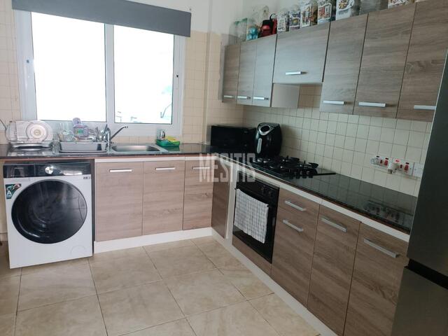 apartment-86256dd4-d93b-4f98-9ad2-959e92101730_Wtr.jpg