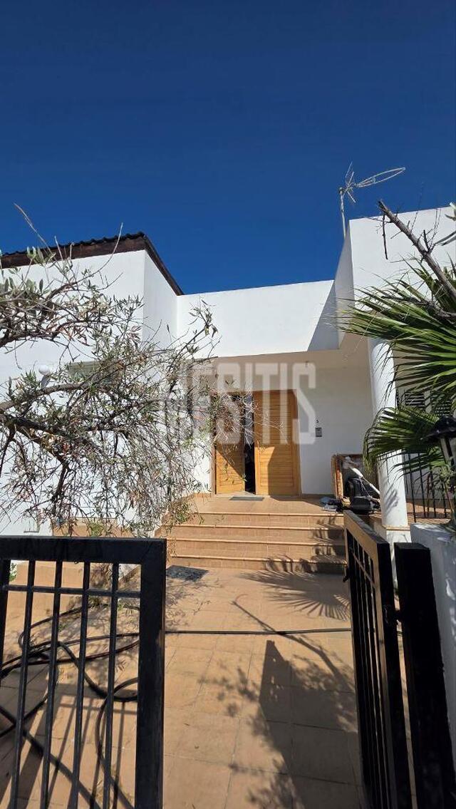 detachedHouse-a0771683-0ddf-4667-ab62-84f34442118d_Wtr.jpg