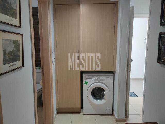 apartment-e9ff5f6f-9e18-42c1-bcd4-c1f77d04dcba_Wtr.jpg