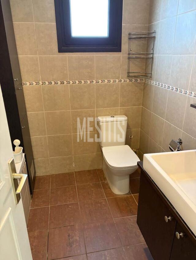 apartment-b3a2c7a4-d592-44e4-8bcd-09e43a9ec029_Wtr.jpg