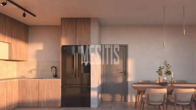 apartment-1f62e3cf-358e-4700-a67e-22c1daab5d93_Wtr.jpg