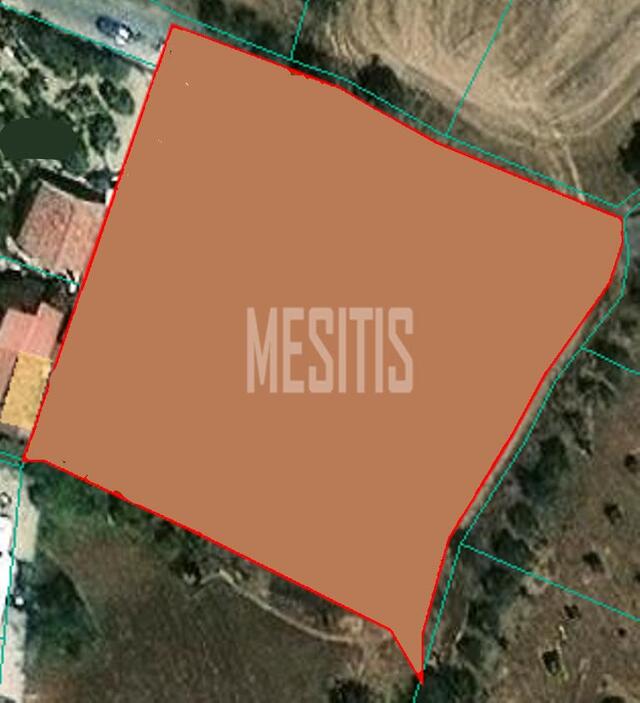 plot-12280f38-49ef-498d-8d8d-6173faad06e1_Wtr.jpg
