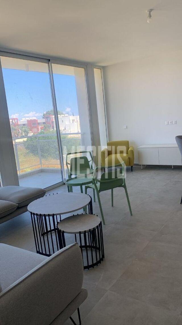 apartment-da4199a6-d5ef-4beb-9e80-4da7c5a256a5_Wtr.jpg