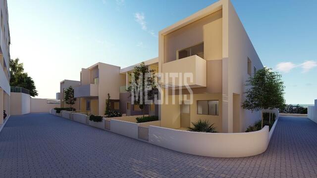 apartment-9669c6aa-17f7-4290-9292-33d0cf178794_Wtr.jpg