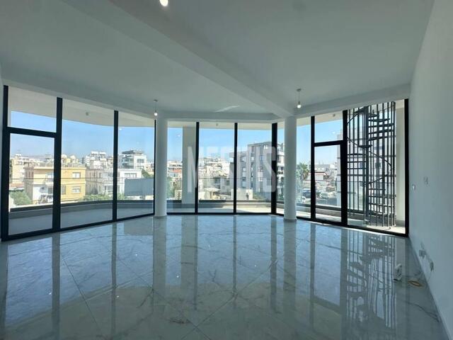 Elegant Ready to Move in 3 Bedroom Penthouse For Sale In Neapoli, Limassol. – photo 1