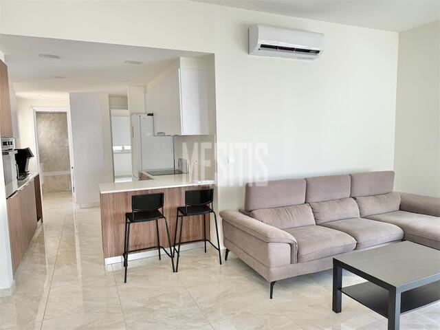 apartment-6279622d-4a8f-42a4-ba46-866a77e98ae1_Wtr.jpg