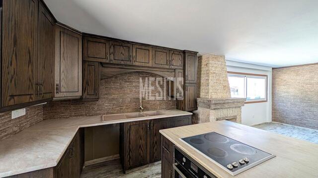 4 Bedroom Semi Detached House for Sale in Larnaka – photo 5