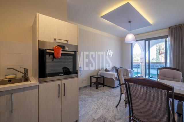 apartment-75238cca-8d93-46e7-9bfd-3e16bc2159ed_Wtr.jpg