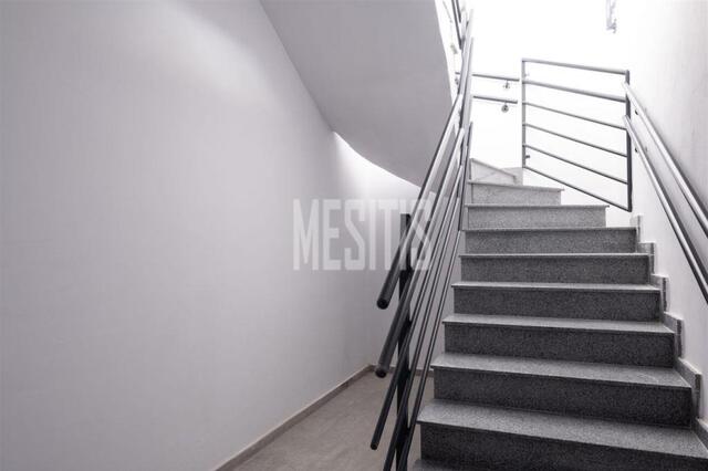 store-588bc11b-faa4-4e9e-b853-bb8806dbd2da_Wtr.jpg