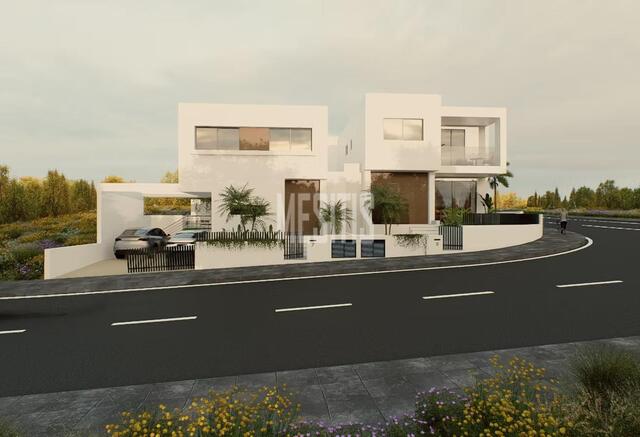 detachedHouse-70d90f72-a99b-4360-bd98-7d3892ca83ff_Wtr.jpg