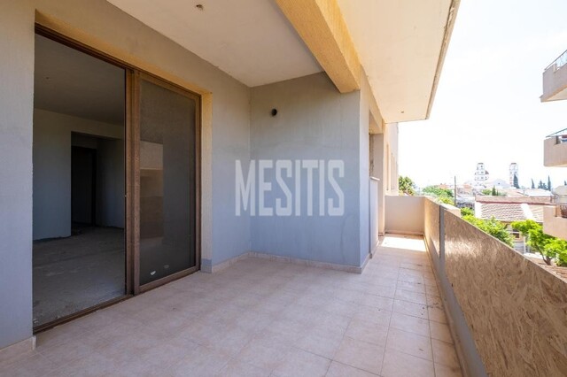 apartment-bcd7763e-cf93-4e87-94f3-2ef559f6e6e4_Wtr.jpeg
