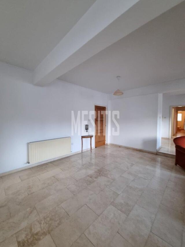apartment-6a82a11f-1ede-475c-9639-d5d78c48fe1a_Wtr.jpeg