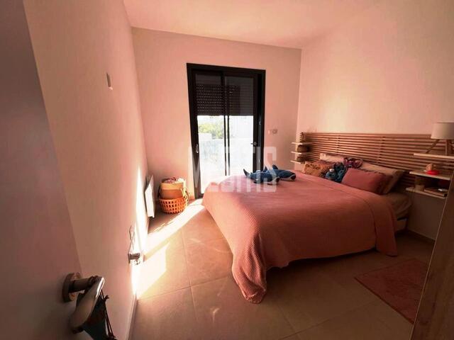 apartment-b1080e3a-d429-400d-a6d9-78ae3ce3b939_Wtr.jpg