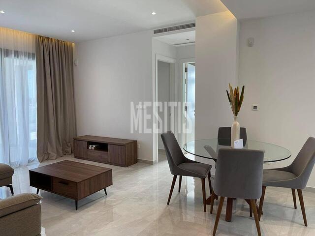 apartment-eb5654ed-fe3a-4b57-830f-ea38d86420ac_Wtr.jpeg