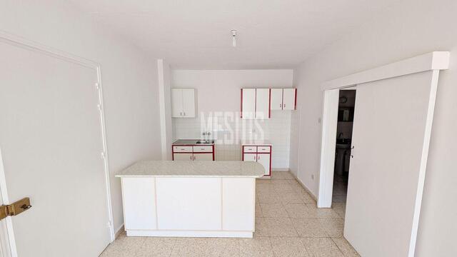 apartment-7a51bde5-22f9-4d35-a10c-cf07ff9699e9_Wtr.jpg