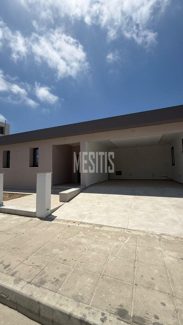 detachedHouse-6316cb28-e5c7-413f-bd98-4f838b475681_Wtr.jpg