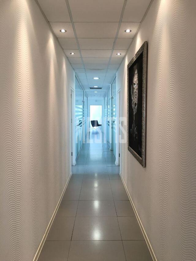 Penthouse Modern Office 320 Sq.m. Furnished For Rent in Nicosia – photo 2