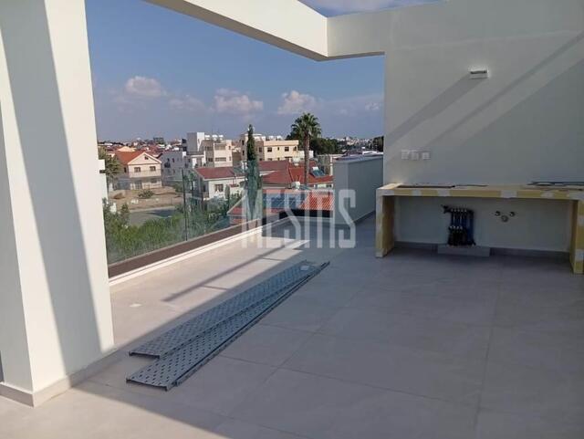 apartment-2824ea24-d98a-449f-afc2-9ff073f9f1d4_Wtr.jpg