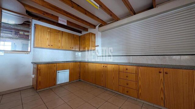 entireBuilding-d8781c7b-ca38-4d5f-a7d8-4ddf8ea97b49_Wtr.jpg