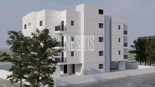 apartment-058bc81c-5924-4d54-8fe3-a758aa5e2697_Wtr.jpg