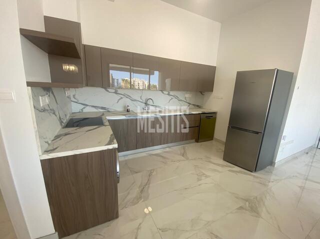 apartment-1975d429-4148-44d6-81e9-9a7d95d34809_Wtr.jpeg