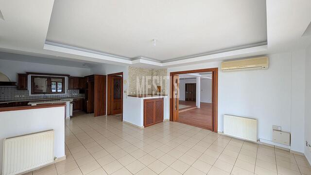 detachedHouse-a99e4581-9f05-4575-ab57-0e83f928123d_Wtr.jpg
