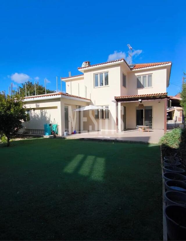 detachedHouse-320a4bcf-fd9e-4d31-b38e-b8b562df82b9_Wtr.jpg