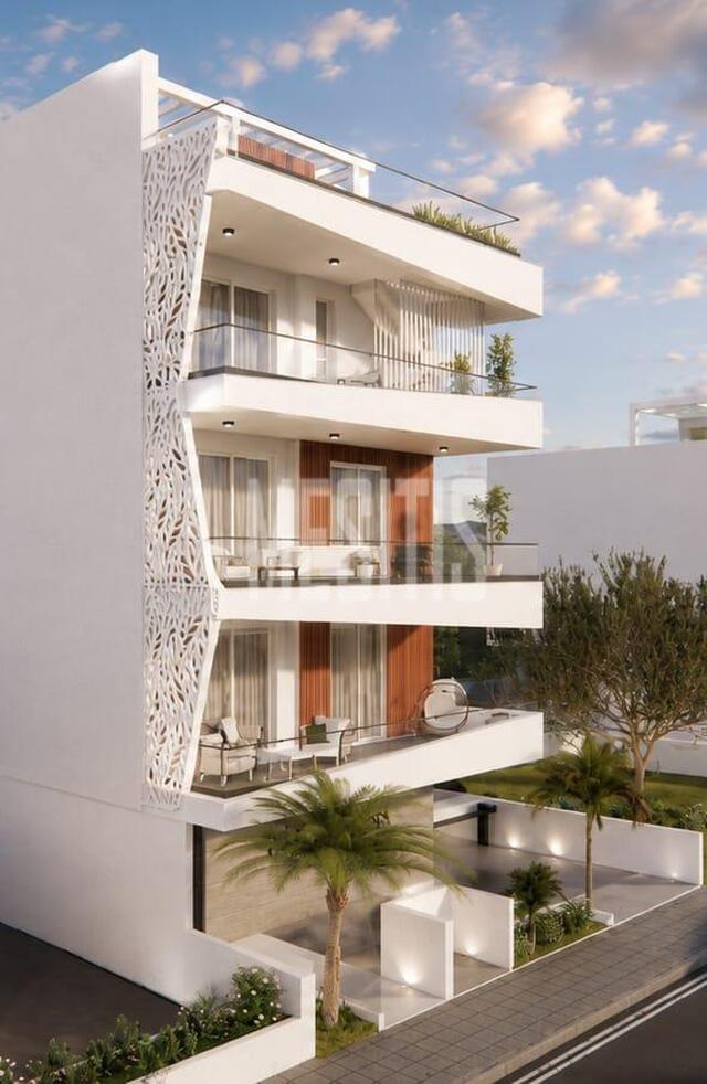 apartment-9d7d551e-9578-404c-ae54-8f80a0799171_Wtr.jpg
