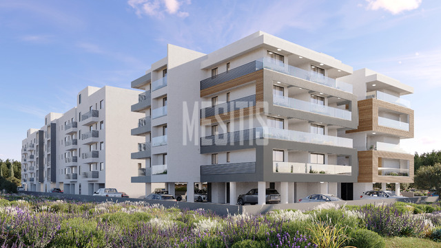 apartment-a9a19454-9e44-4a62-b25c-72116bfde3b7_Wtr.png
