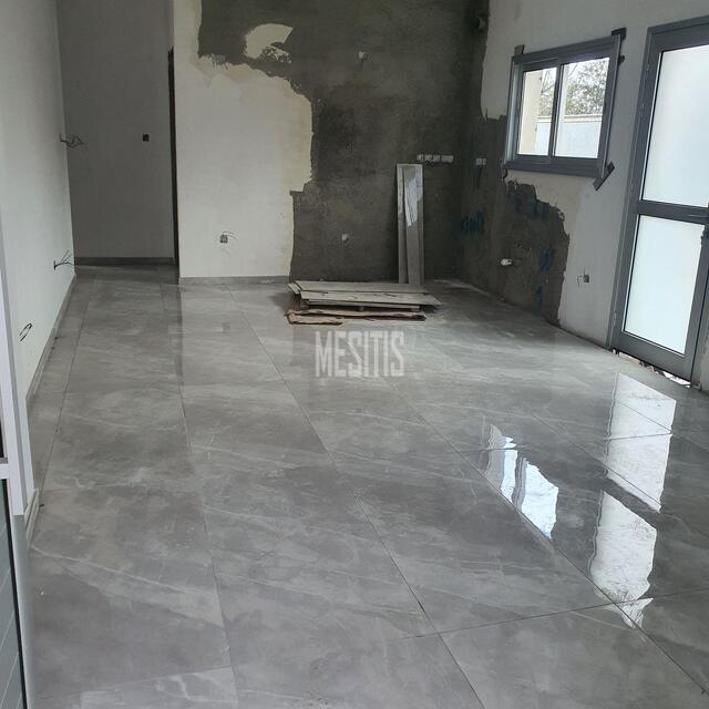 detachedHouse-865431e5-fb1f-4b13-bdf4-d9cd1c70816d_Wtr.jpg