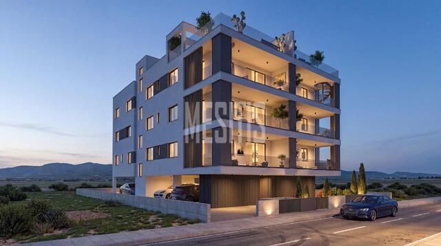 Modern and Spacious 2-Bedroom Penthouse With Roof Garden In A Prime Location In Larnaca – photo 4